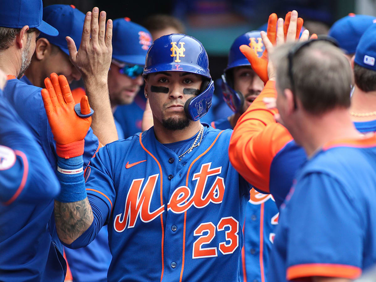 Javier Baez gives Mets fans thumbs down for team getting booed