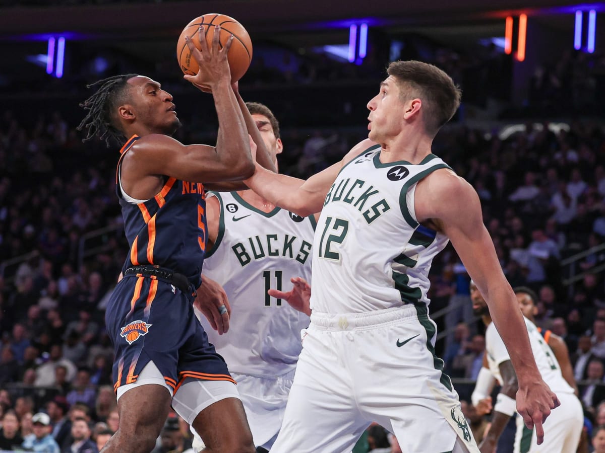 Giannis Antetokounmpo puts up another dominating performance as Milwaukee  Bucks destroy Knicks 