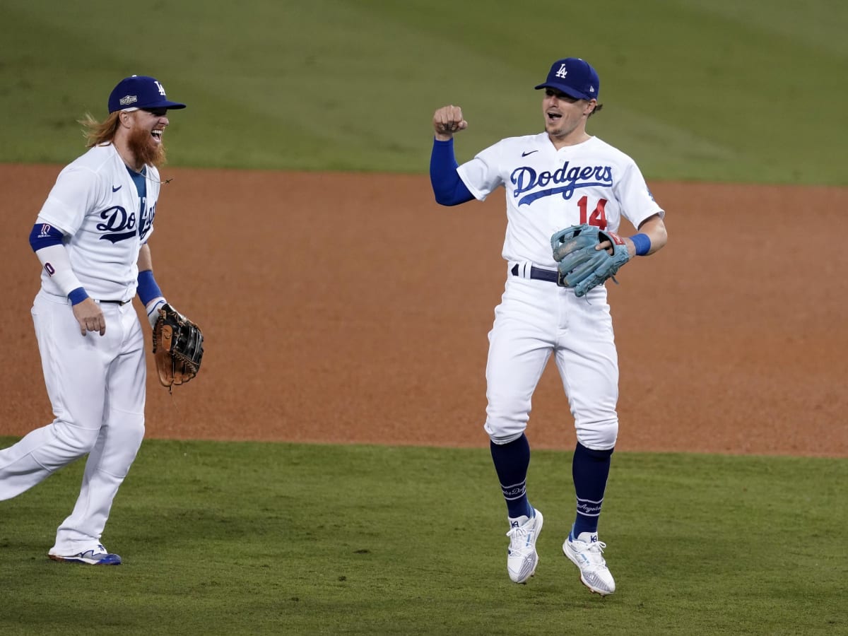 Dodgers' Kike' Hernandez should get most of playing time at second base  with Justin Turner out – San Bernardino Sun