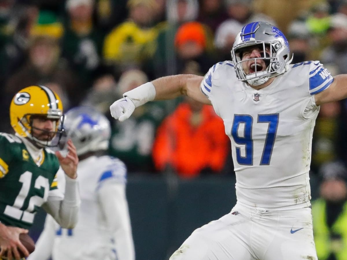 After beating the Packers in Green Bay, Lions the team to catch in