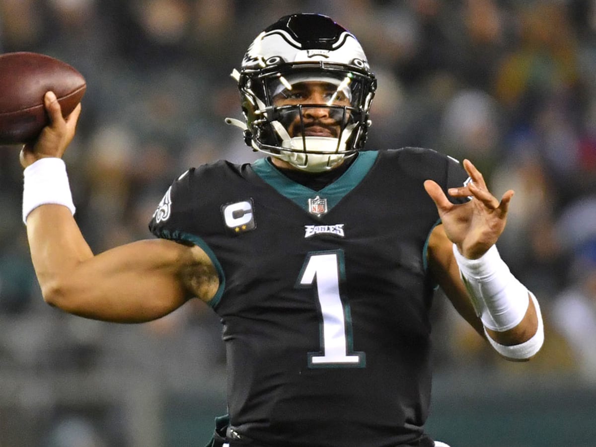 Eagles' Jalen Hurts, Miles Sanders Run Wild vs. Packers - Sports  Illustrated Green Bay Packers News, Analysis and More
