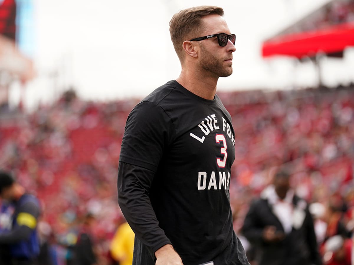 Kliff Kingsbury Bought a One-Way Ticket to Thailand After Firing, per  Report - Sports Illustrated