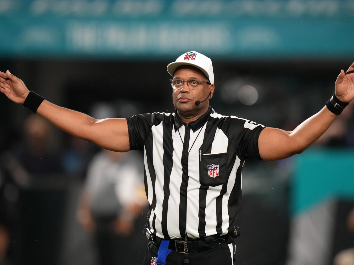 Tweets questioning the NFL officiating during AFC title game are