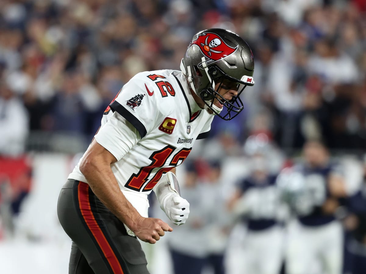 Tom Brady reaffirms his commitment to the Tampa Bay Buccaneers