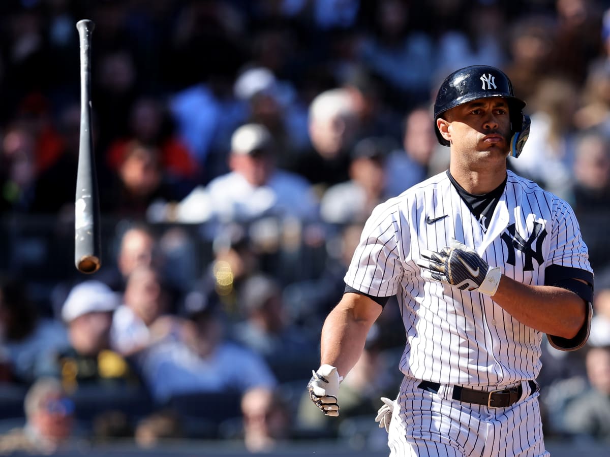 Yankees' Giancarlo Stanton goes on 10day IL with left hamstring strain