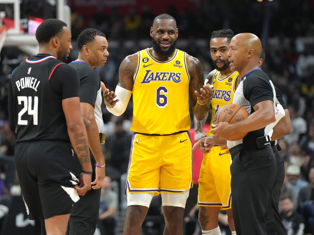 LeBron James, Lakers lead NBA merchandise sales through 1st half of 2020-21