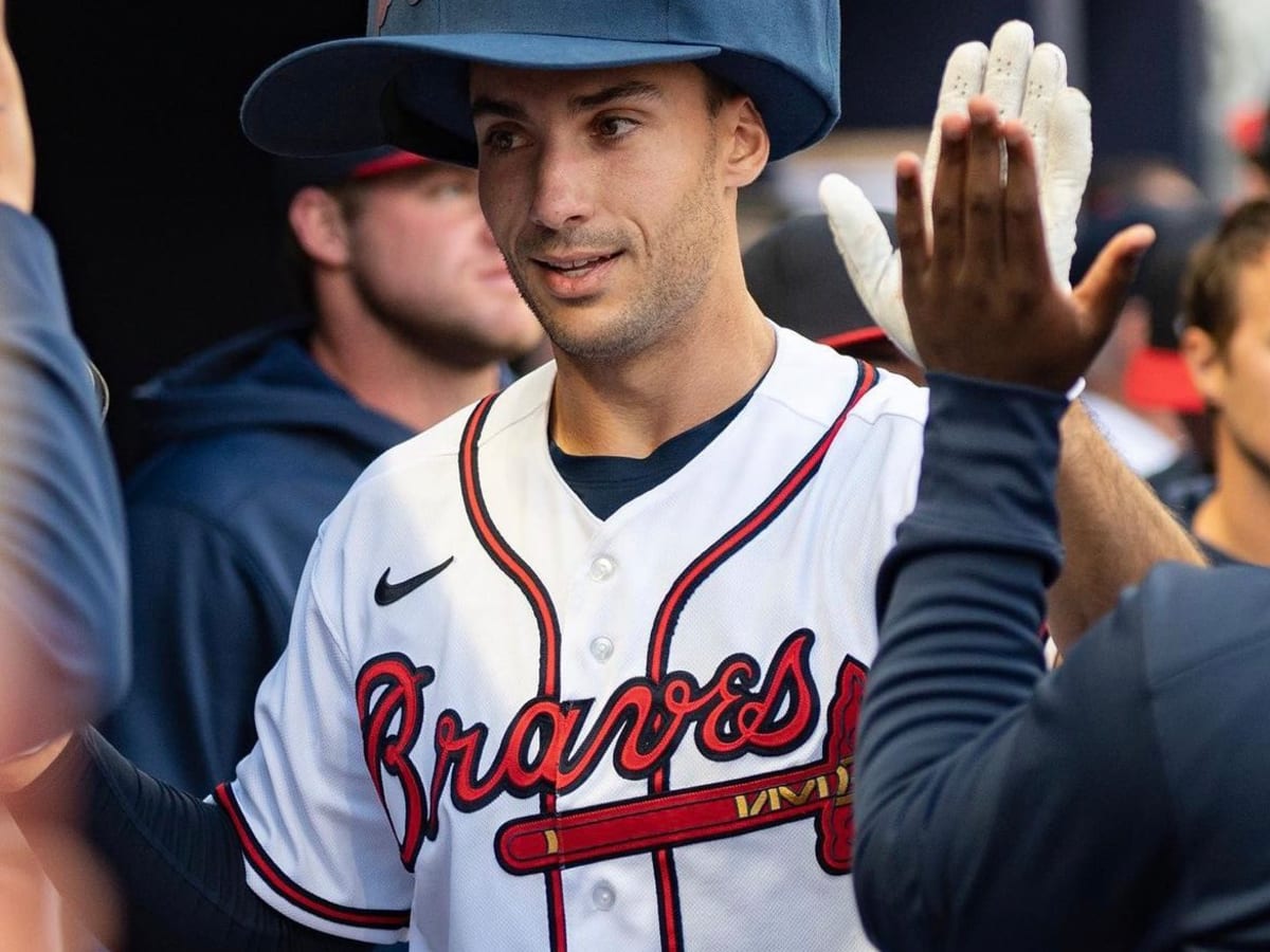 WATCH: Ozzie Albies blows game open with a late three-run tater in San  Diego - Sports Illustrated Atlanta Braves News, Analysis and More