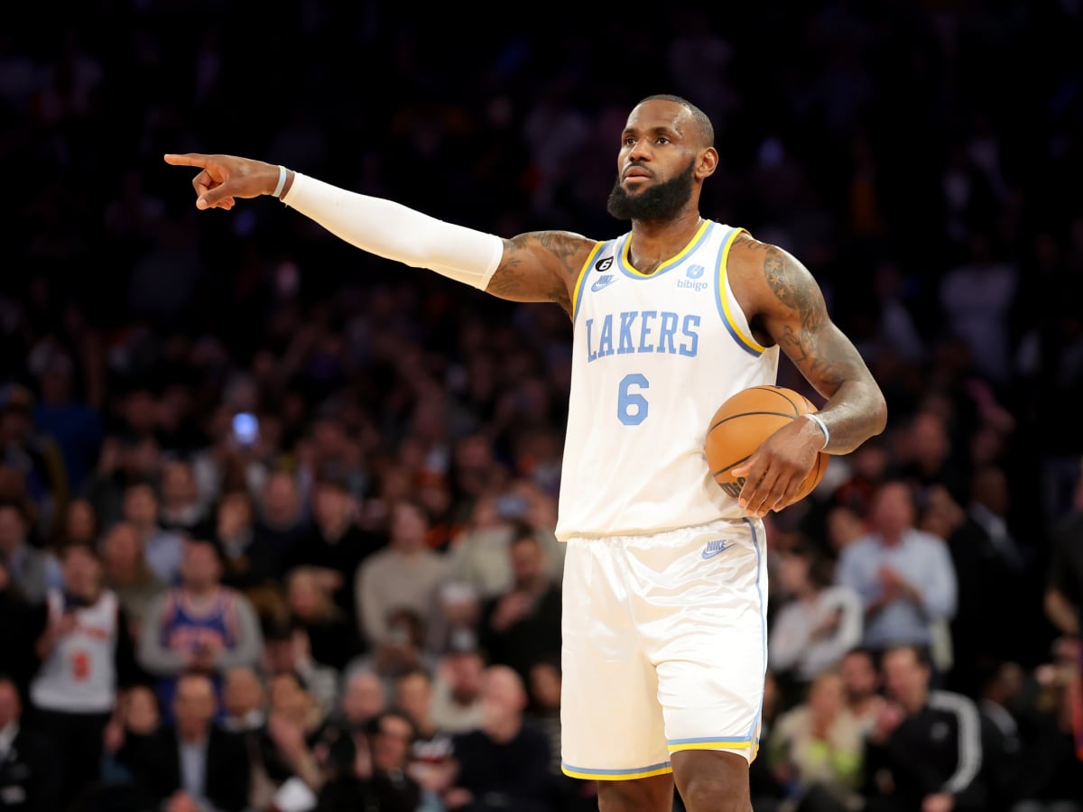 Lakers odds: LeBron James' arrival immediately makes team an NBA