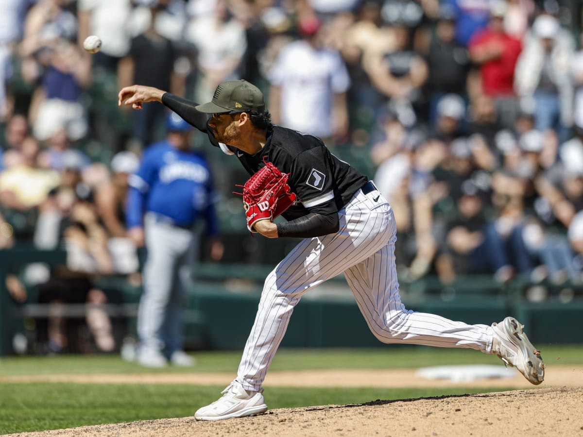 Liam Hendriks injury: White Sox closer placed on the IL with elbow  inflammation - DraftKings Network