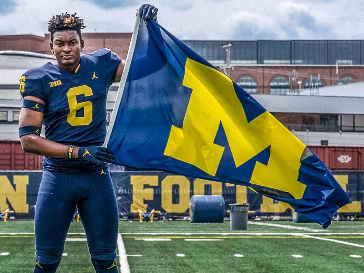 Freaky Athlete Collins Acheampong Looks The Part In Maize And Blue After  Official Visit - Sports Illustrated Michigan Wolverines News, Analysis and  More