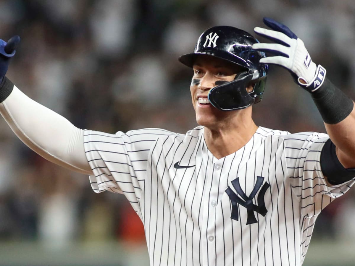 Aaron Judge Shuts Down Question About Long-Term Contract With Yankees -  Sports Illustrated