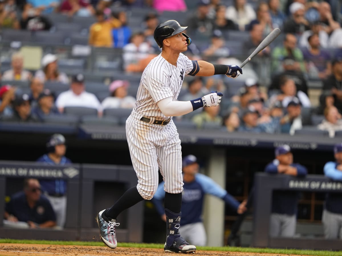 New York Yankees star Aaron Judge hits 61st home run of season, tying Roger  Maris' mark - ESPN