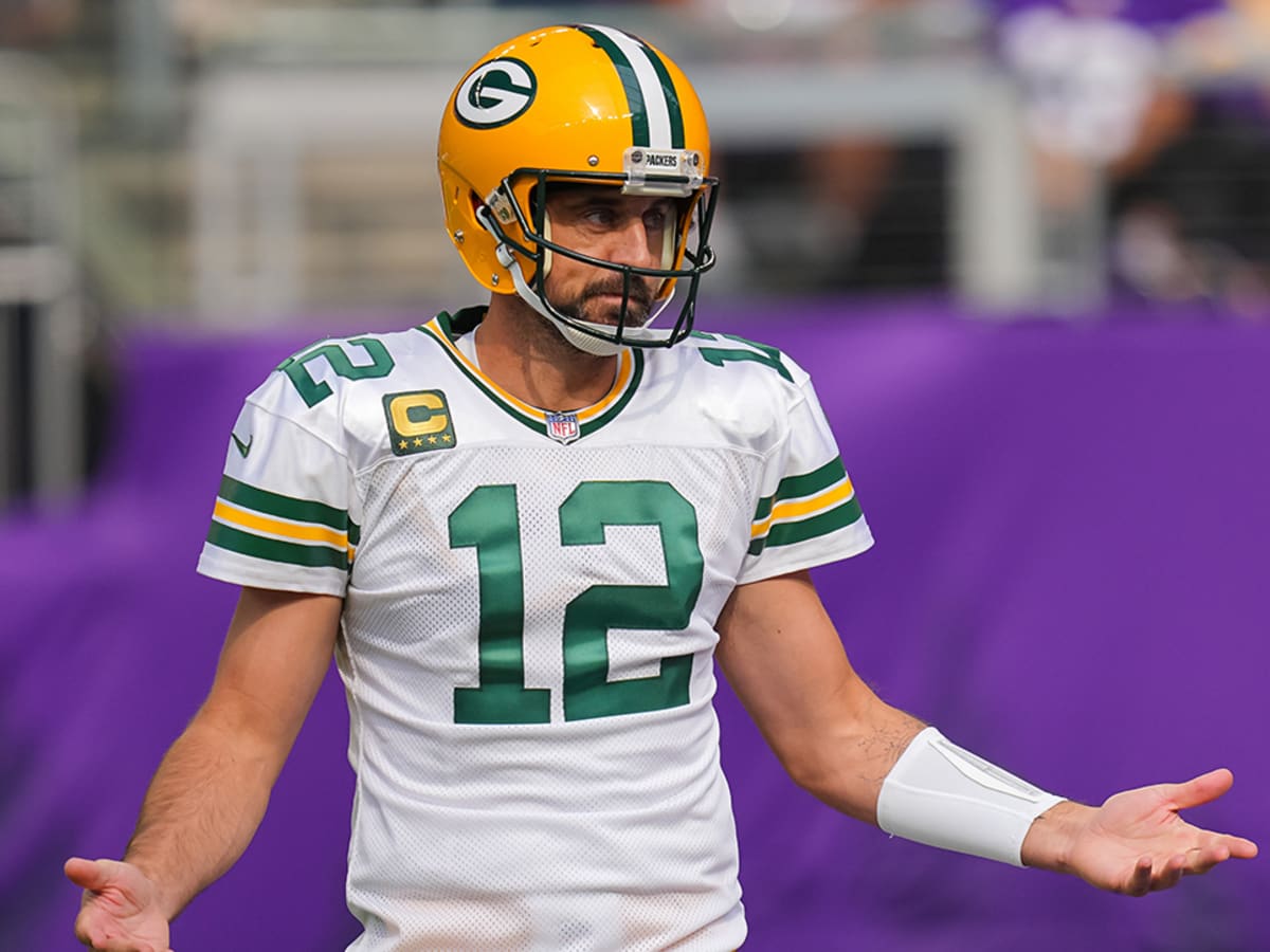 ESPN PR on X: Wednesday, @SportsCenter will air Aaron Rodgers'  introductory press conference 🏈 2p ET