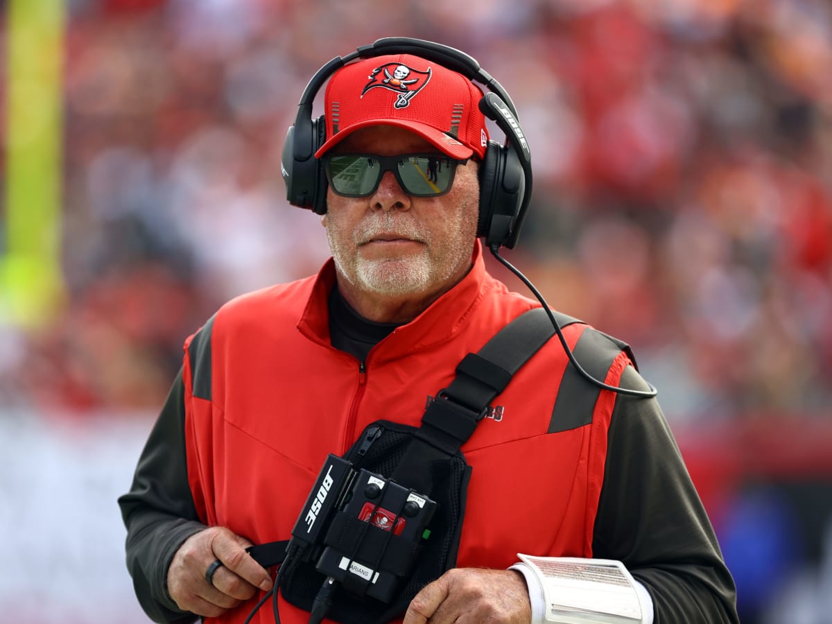 Picks, fractures and 'cool uncle' Arians: Ronde Barber enters Bucs