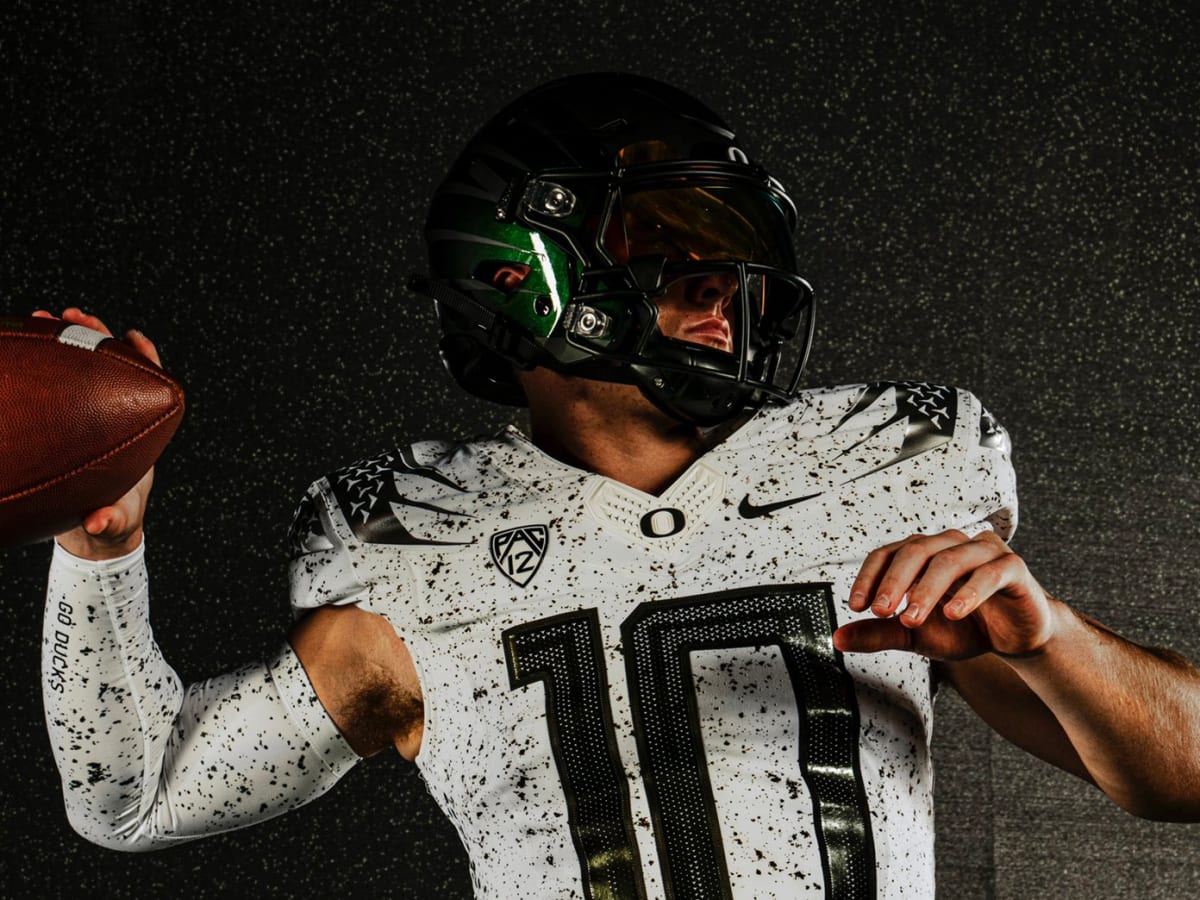 This Is Awesome: The University of Oregon Ducks Will Wear These