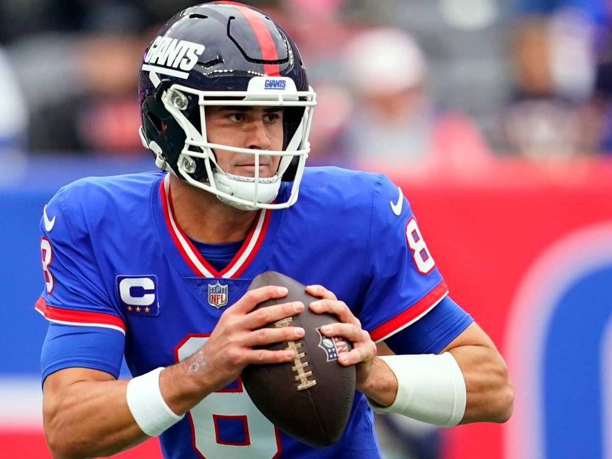 Daniel Jones's price tag at least $33 million in 2023 - Sports Illustrated