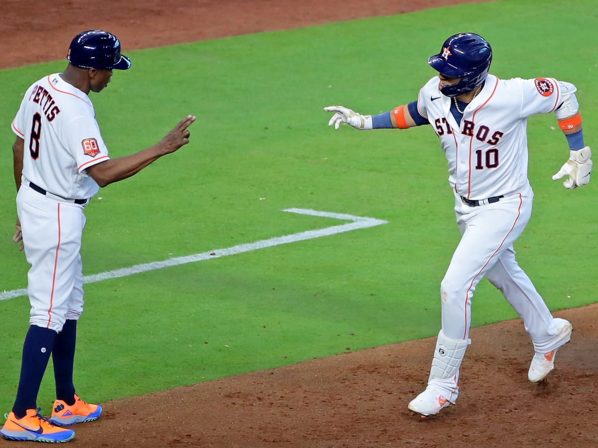 Yuli Gurriel's Bat Woke Up at a Perfect Time for the Houston Astros -  Sports Illustrated Inside The Astros