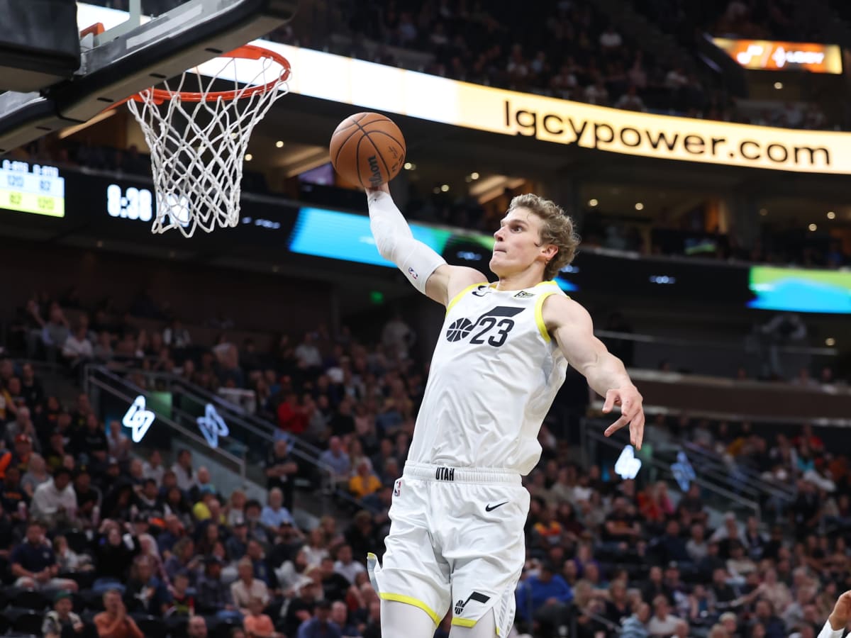 From Finland, a 1st time All-Star ⭐️ Lauri Markkanen makes history! 🇫🇮  🐺