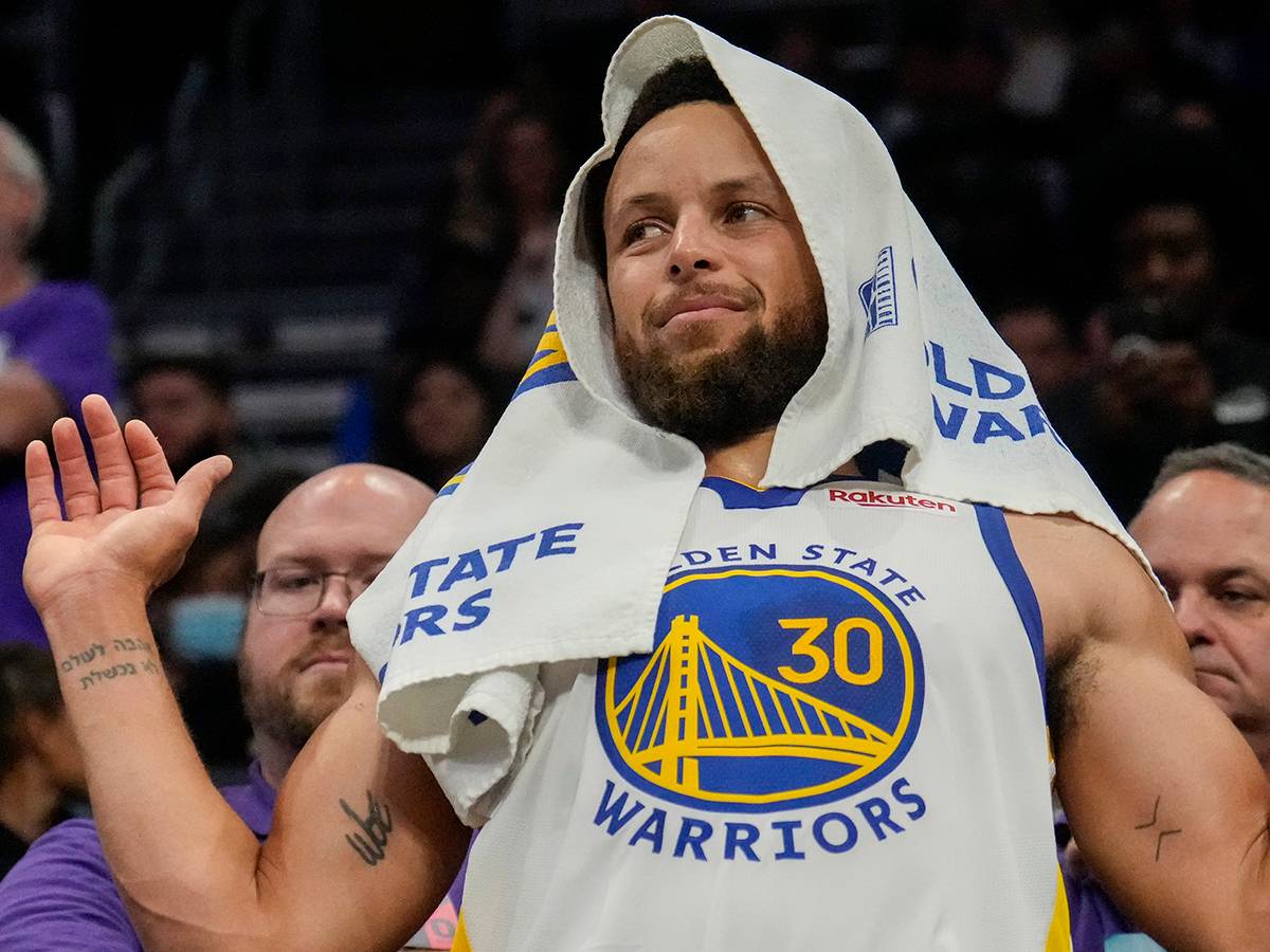 NBA power rankings: Bucks remain undefeated, Warriors fall - Sports  Illustrated