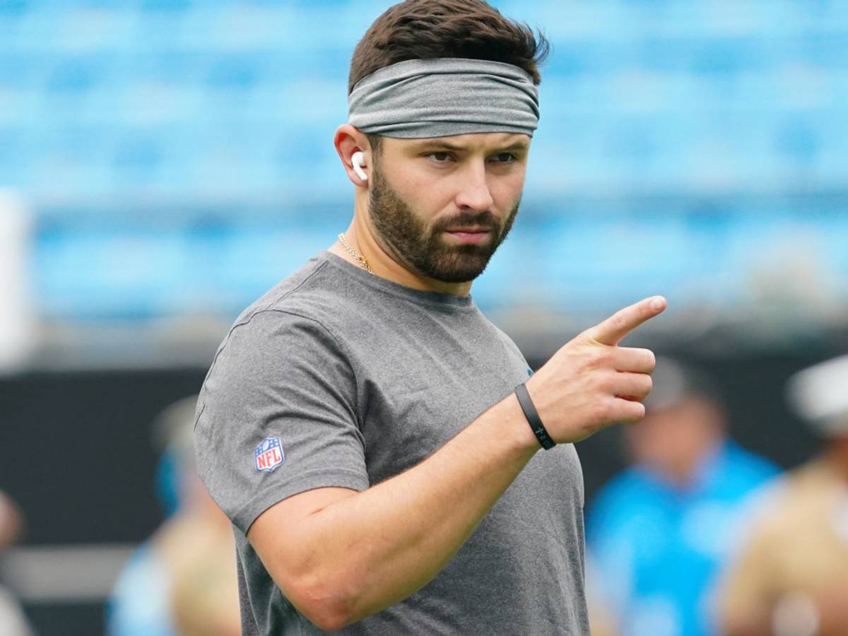 baker mayfield headband shirt