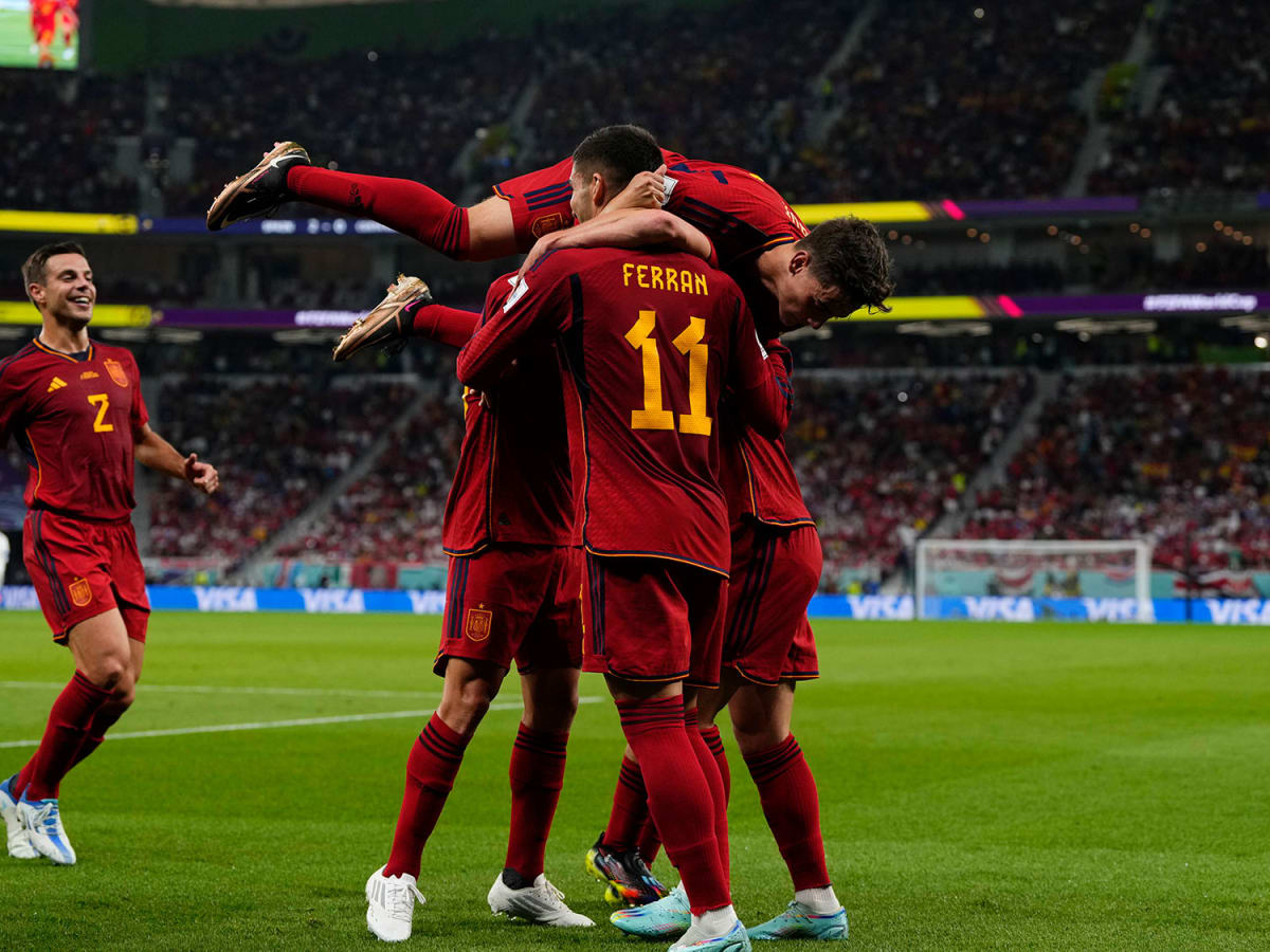 Spain 7, Costa Rica 0 Roja make major World Cup statement (VIDEO)