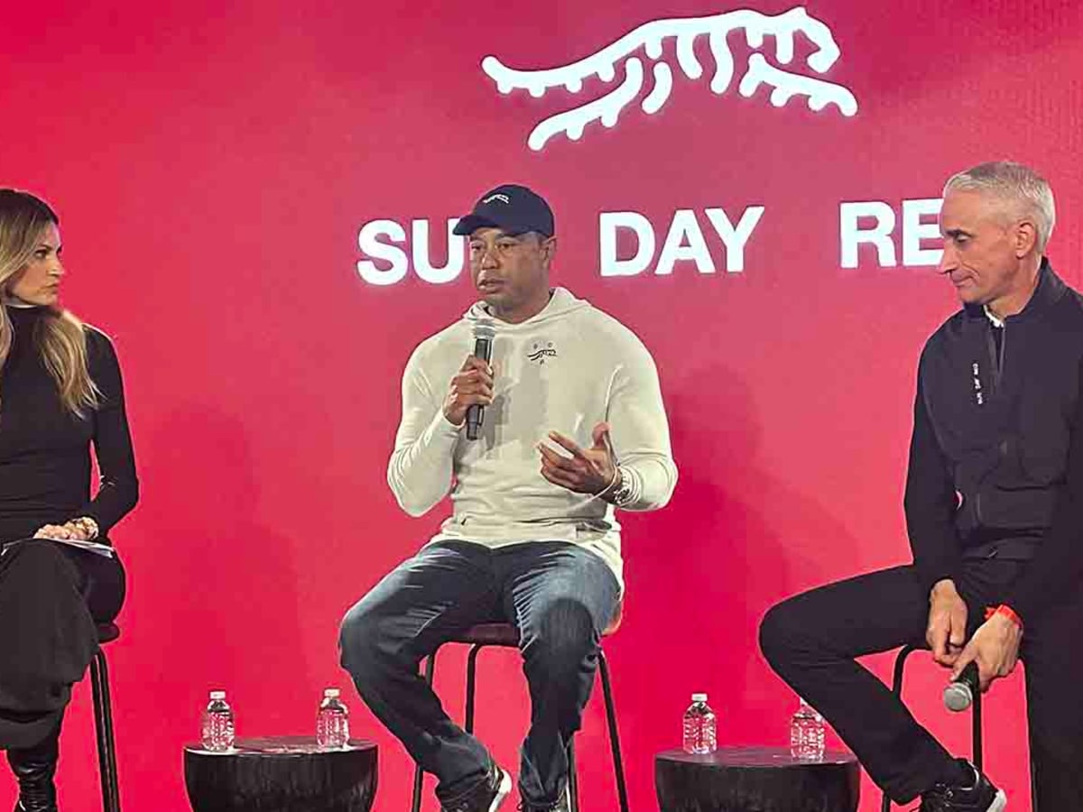 Tiger Woods & TaylorMade Possibly Teaming Up on 'Sunday Red' Line - Sports  Illustrated FanNation Kicks News, Analysis and More