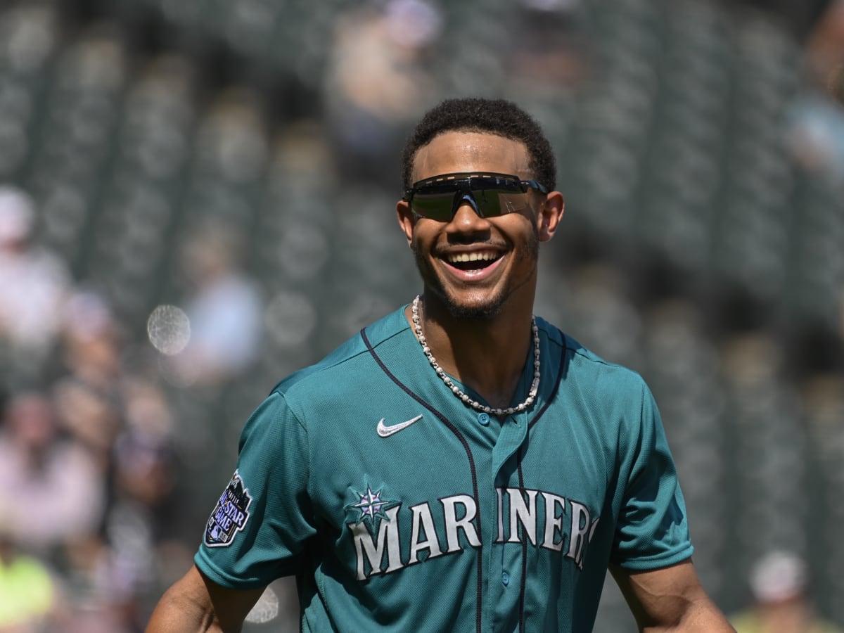Seattle Mariners' Julio Rodriguez Passes A-Rod to Move to Top Spot of  Historic List - Fastball
