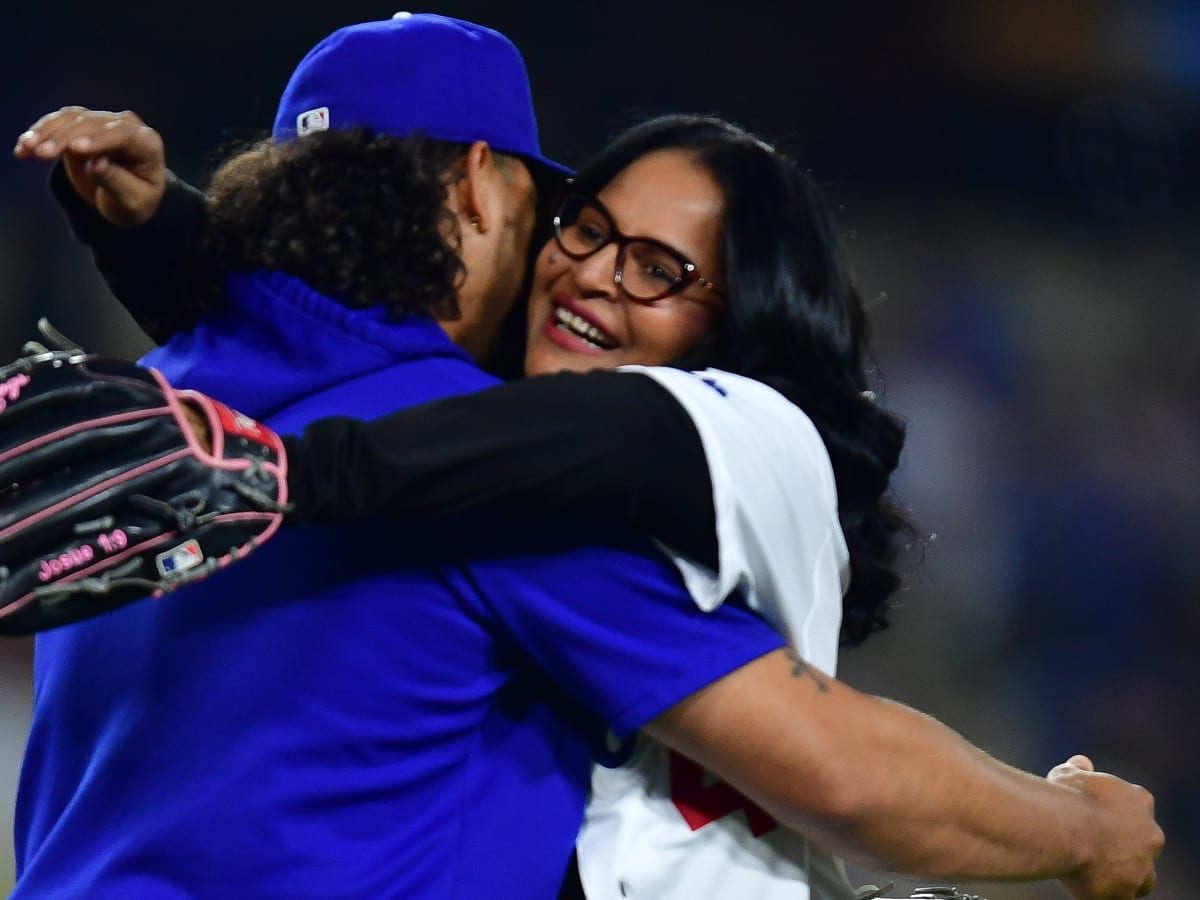 Brusdar Graterol's Mom Threw Out Dodgers' First Pitch in