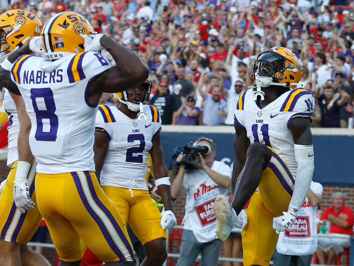 LSU Football: WR Malik Nabers, Brian Thomas Jr. Off To Historic Start -  Sports Illustrated LSU Tigers News, Analysis and More.