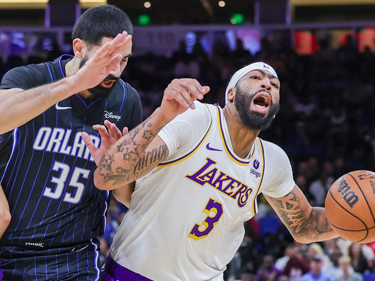 Los Angeles Lakers: First game back against Clippers won't mean much