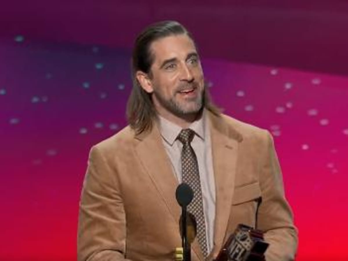 Aaron Rodgers' Corduroy Suit at MVP Award Is Mocked on Twitter - Sports  Illustrated Cal Bears News, Analysis and More