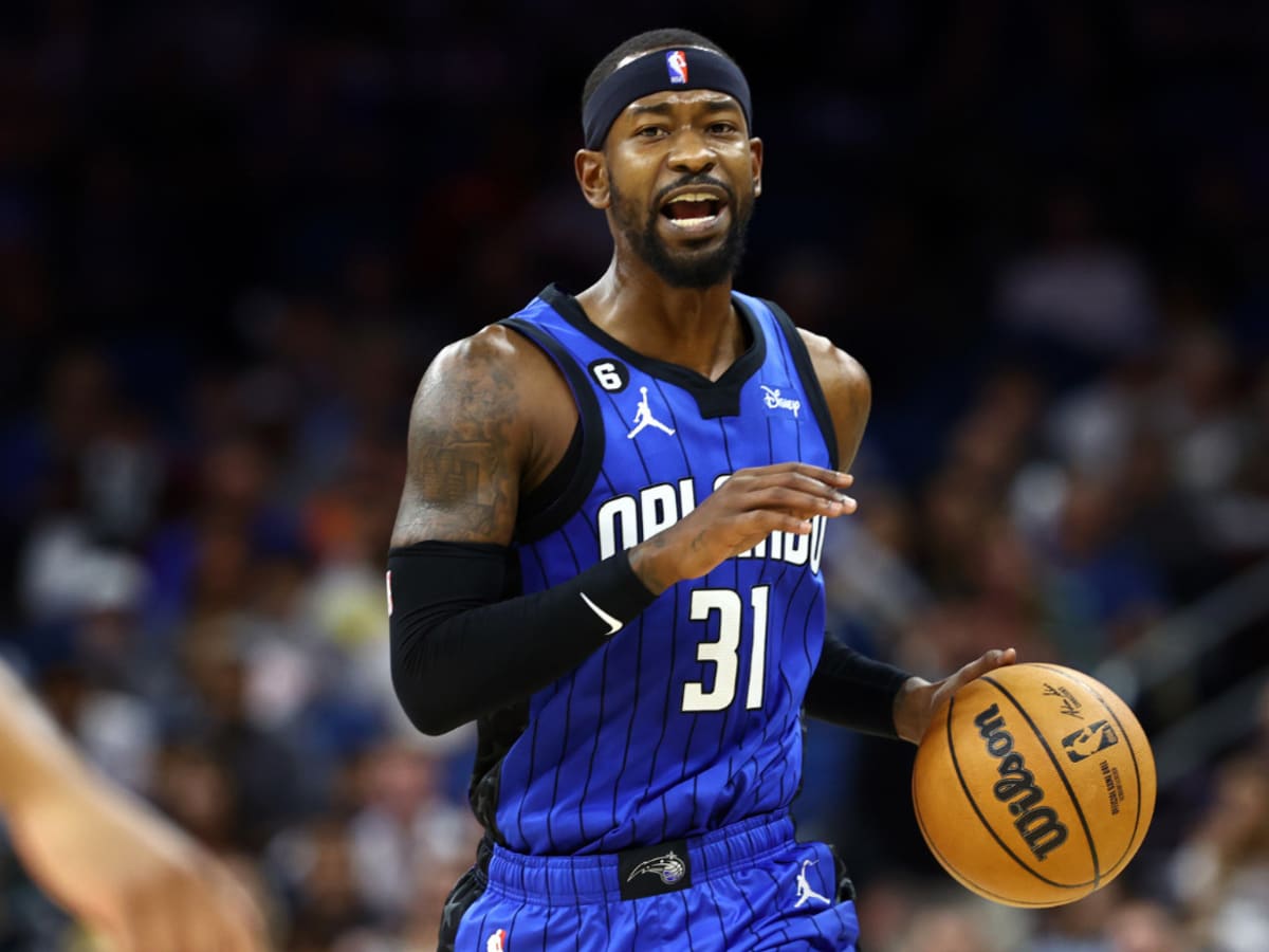 Suns officially sign Terrence Ross