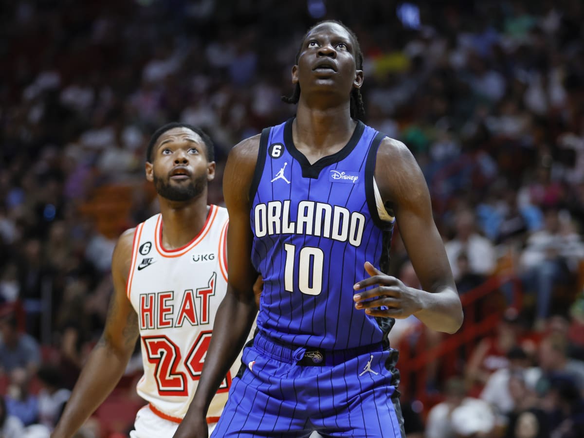 Report: Phoenix Suns 'frontrunners' to sign 7-foot-2 free agent Bol Bol