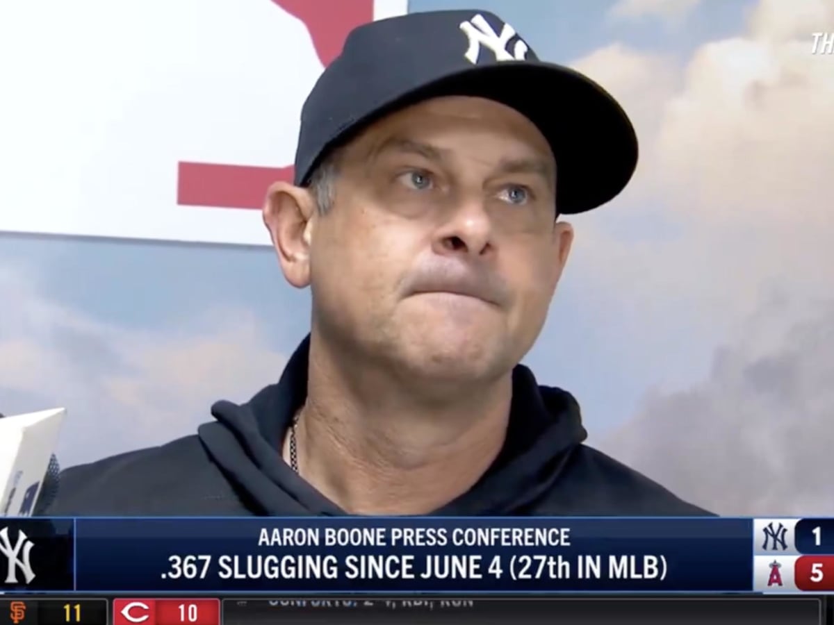 Yankees Fans Flipped Out on Aaron Boone After Another Ugly Loss - Sports  Illustrated