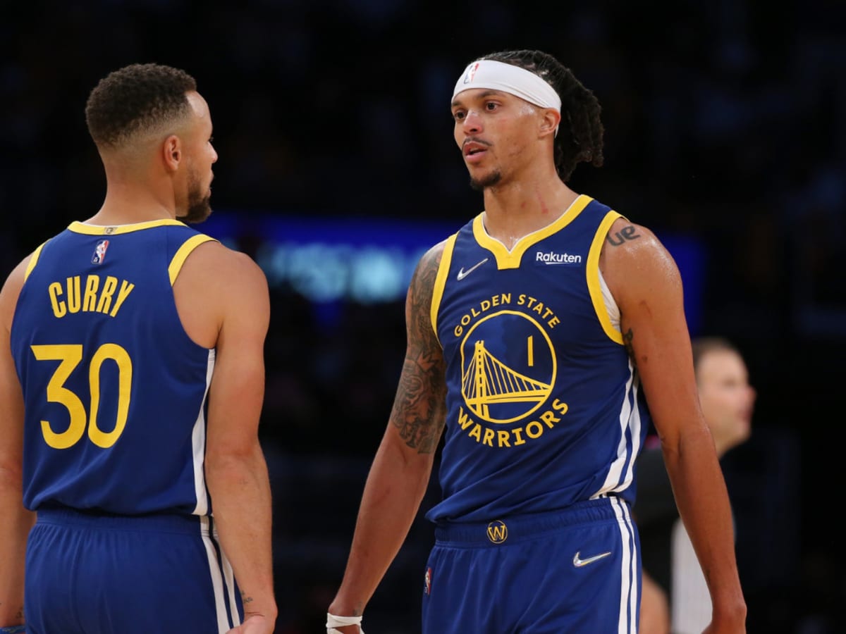 Steph Curry Shows Love to New Phoenix Suns Guard Damion Lee - Sports  Illustrated Inside The Suns News, Analysis and More