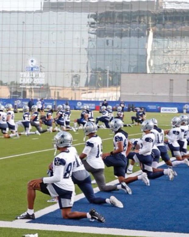 cowboys star camp stretch 