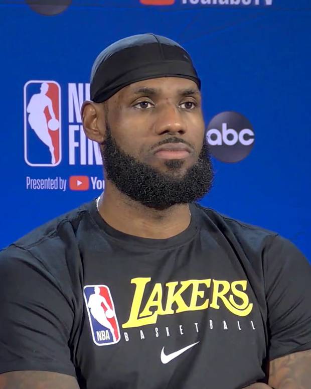 Kyrie Irving Throws Shade At LeBron 