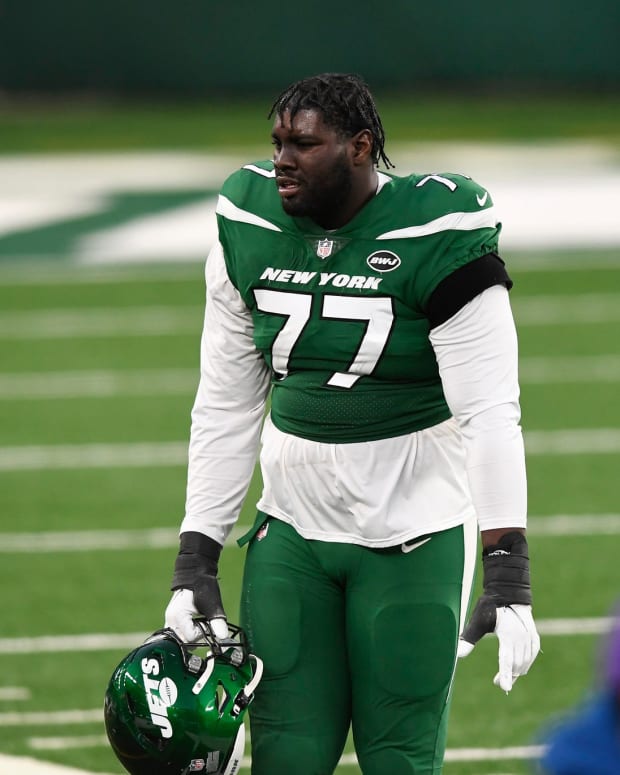 Jets LT Mekhi Becton reacts to loss to Raiders
