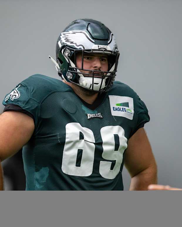 Rookie Landon Dickerson during practice on Sept. 23, 2021