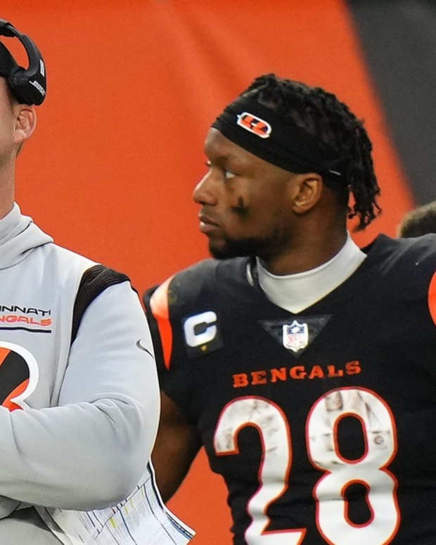 Cincinnati Bengals Head Coach Zac Taylor Takes Blame After Sloppy Loss To Los Angeles Chargers Sports Illustrated Cincinnati Bengals News Analysis And More