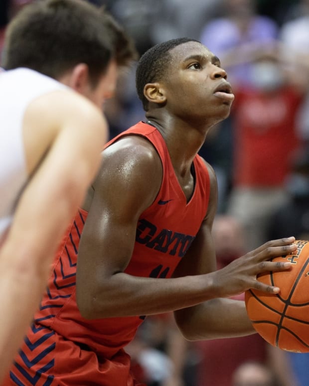 Nov 28, 2021; Orlando, FL, USA; Dayton Flyers guard Malachi Smith (11) shoots a free throw against the Belmont Bruins in the second half at HP Field House. Mandatory Credit: Jeremy Reper-USA TODAY Sports