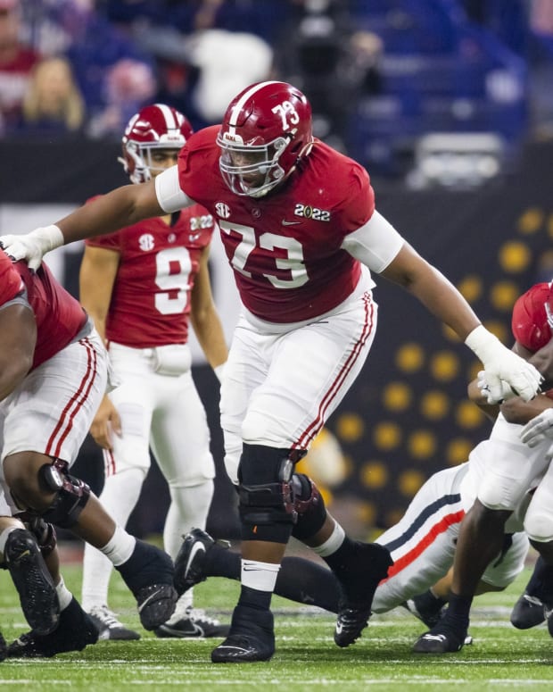 Jan 10, 2022; Indianapolis, IN, USA; Alabama Crimson Tide offensive lineman Evan Neal (73) against the Georgia Bulldogs in the 2022 CFP college football national championship game at Lucas Oil Stadium.