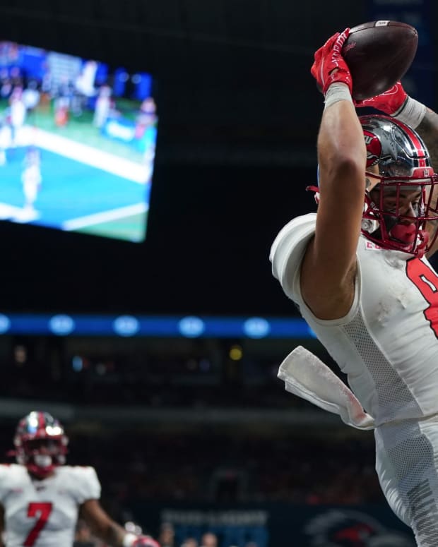 Western Kentucky Hilltoppers wide receiver Jerreth Sterns (8) catches a touchdown in the second half of the 2021 Conference USA Championship Game against the UTSA Roadrunners at the Alamodome.