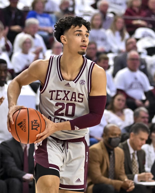 Texas A&M Aggies guard Andre Gordon (20) looks to pass the ball during the first half against the Kentucky Wildcats at Reed Arena. Gordon was chosen to be the focus of boos for tonight's game at Arkansas.