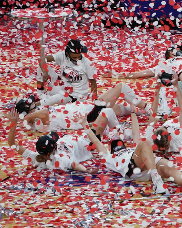 Mar 7, 2021; Las Vegas, NV, USA; Stanford Cardinal players celebrate in confetti after the Pac-12 Conference tournament championship against the UCLA Bruins at Mandalay Bay Events Center. Stanford defeated UCLA 75-55. Mandatory Credit: Kirby Lee-USA TODAY Sports