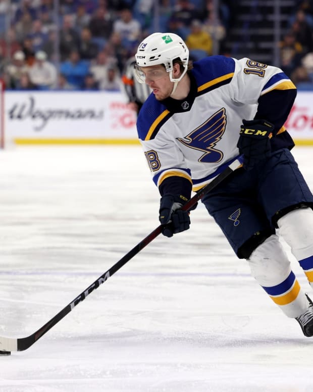 Apr 14, 2022; Buffalo, New York, USA; St. Louis Blues center Robert Thomas (18) looks to take a shot on goal during the third period against the Buffalo Sabres at KeyBank Center. Mandatory Credit: Timothy T. Ludwig-USA TODAY Sports