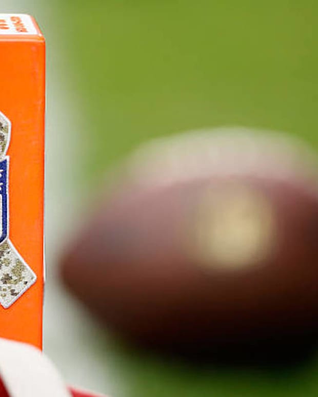 6df9fc02183e45a7b5df9cef2daf9c38