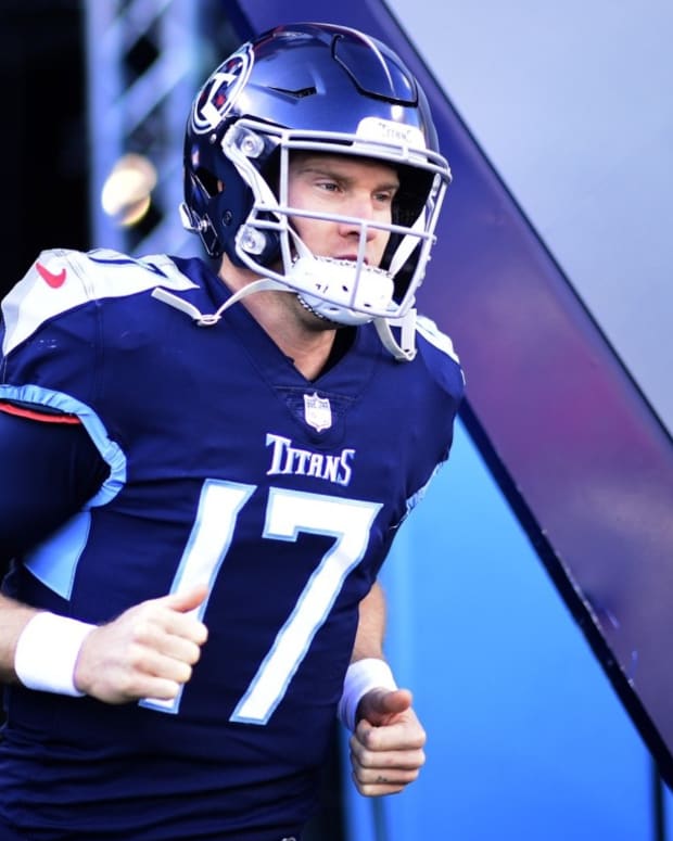 Tennessee Titans quarterback Ryan Tannehill (17) before an AFC Divisional playoff football game between the Titans and Cincinnati Bengals at Nissan Stadium.