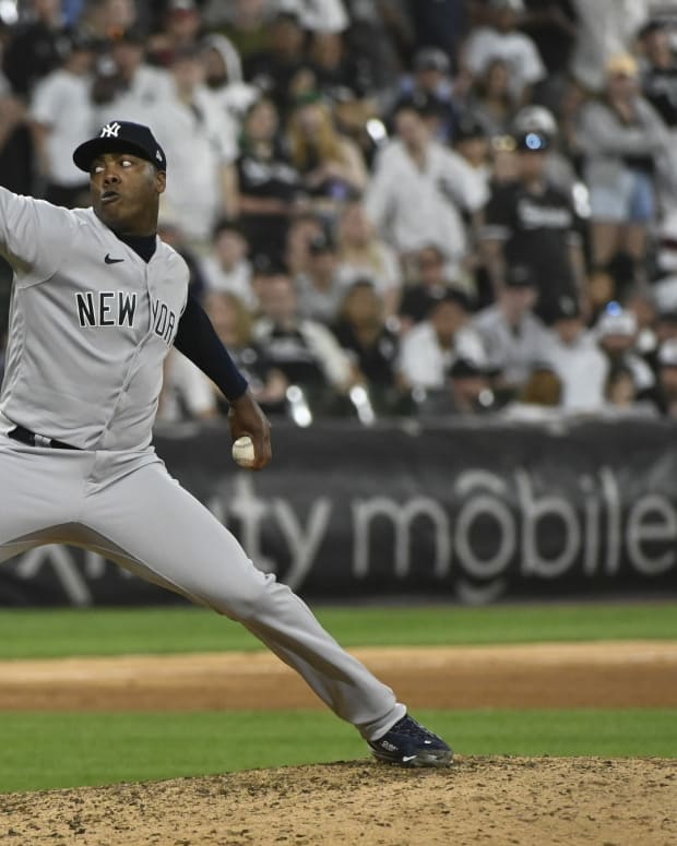 New York Yankees closer Aroldis Chapman pitching against Chicago White Sox