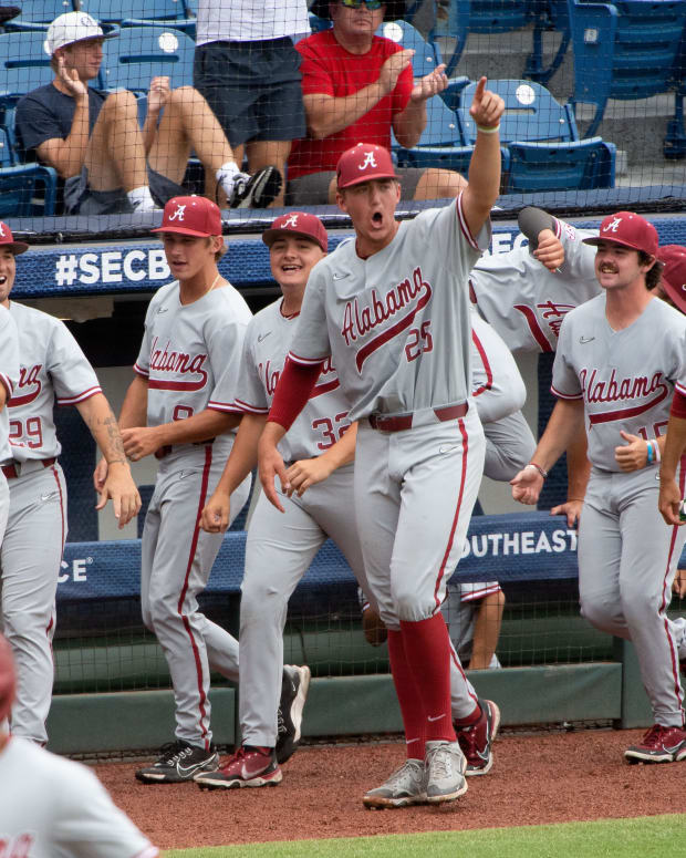 May 24, 2022; Hoover, AL, USA; Alabama players react to a run scoring sacrifice fly as Alabama faced Georgia in game one of the SEC Tournament at Hoover Met. Mandatory Credit: Gary Cosby Jr.-The Tuscaloosa News Ncaa Baseball Sec Baseball Tournament Alabama Crimson Tide At Georgia Bulldogs
